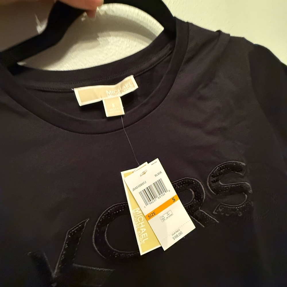 NWT Michael Kors women’s black logo tshirt size small - Picture 6 of 8